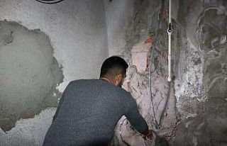 Duvarı delip iş yerine girdiler, 60 bin liralık...