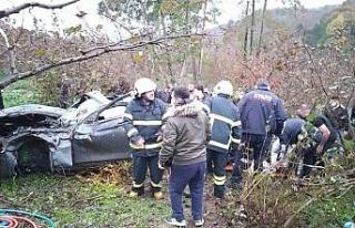 Düzce’de otomobil fındık bahçesine uçtu: 4...