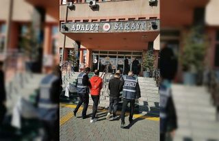 Ecza deposundan ilaç çalan şüpheliler tutuklandı