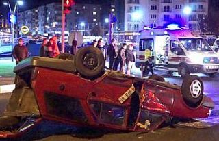 Edremit’te otogar kavşağında feci kaza: 3 yaralı