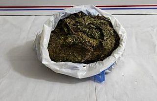 Elazığ’da 1 kilo 600 gram esrarla yakalanan şüpheli...