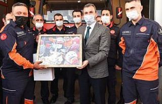 Elif’in parmağını tuttuğu kahraman İtfaiyeci:...