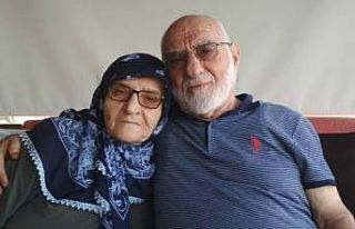 Emekli öğretmen Seyfeddin Karahocagil kitabına...