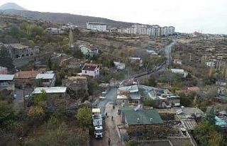 Endürlük’e soğuk günde sıcak asfalt