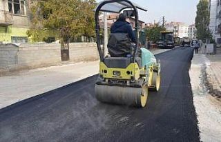 Ereğli Belediyesi sıcak asfalt çalışmalarını...