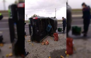 Ereğli’de kamyonet devrildi: 2 yaralı