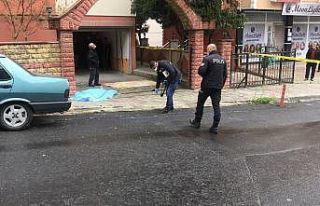 Eşine yardım etmek isterken canından oldu