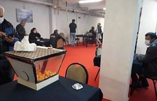 Eskişehir’de derneğe kumar operasyonunda 195 bin...