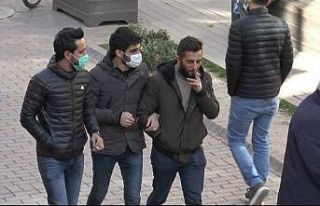 Eskişehir’de sokakta sigara içme yasağı ilk...