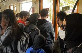 Eskişehir’de tramvaylarda Korona virüs tedbirsizliği
