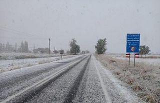 Eskişehir’e mevsimin ilk karı düştü