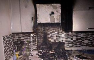 Ev yangını itfaiyenin müdahalesiyle söndürüldü