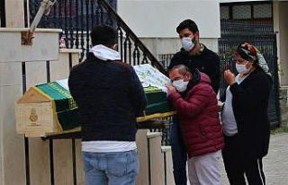 Feci kazada ölen kadın son yolculuğuna uğurlandı