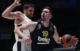 Fenerbahçe’de Nando De Colo 3-4 hafta yok!