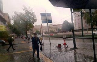 Gaziantepliler yağmura hazırlıksız yakalandı