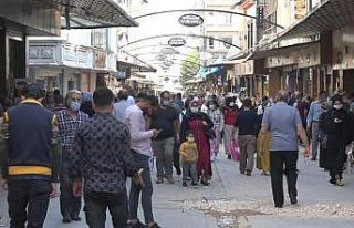 Gaziantep’te 921 kişiye sosyal mesafe ve maske...