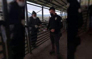 Gediz hayvan pazarında sahte para uyarısı