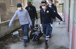 Genç kadın evinde ölü bulundu