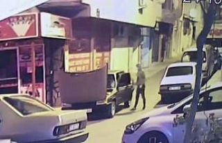 Gezmek için 3 araç çaldılar, şansızlık yakalarını...