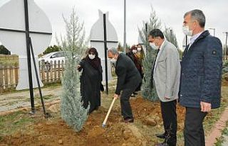 (Güncelleme) Akşehir’de 54 şehit için 54 fidan...