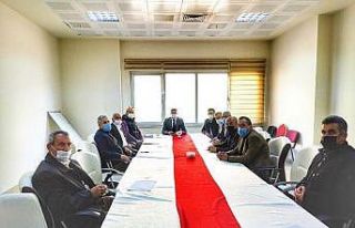 Hakkari’de muhtarlarla istişare toplantısı