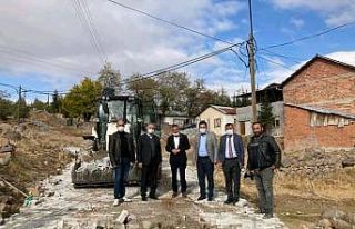 Hedef, her mahalleye kilit parke taşı