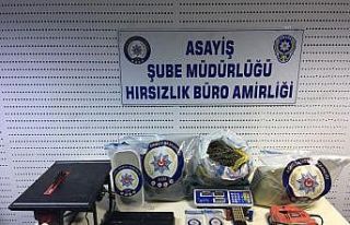 Hırsızlık şüphelilerinin evinden 2,5 kilogram...