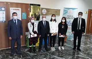 Hisarcık’ta ödüller dağıtıldı