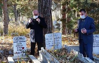 Hisarcık’ta vefat eden öğretmenler unutulmadı