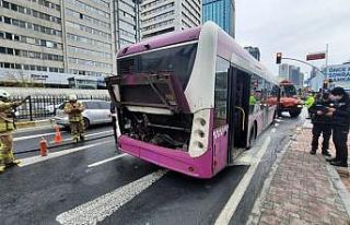 İETT otobüsünde panik anları: bir anda alev aldı