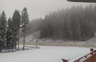 Ilgaz Yurdundepe Kayak Merkezi beyaza büründü