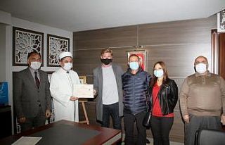 İngiliz Sam Müslüman oldu