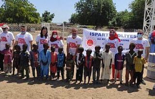 Isparta Adliyesi çalışanları Afrika’da günlük...