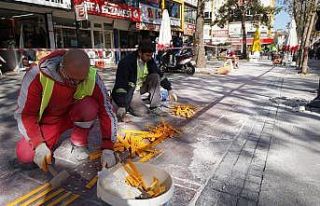 Isparta’da görme engelliler için kılavuz yol...
