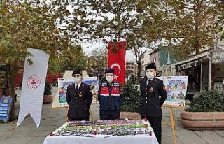 İstanbul Jandarması kadınlara “KADES” uygulamasını...