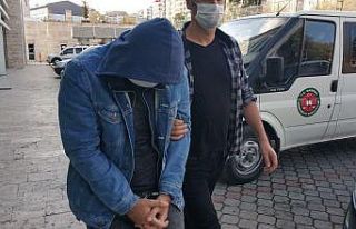 İstanbul merkezli FETÖ operasyonundan mali müfettiş...