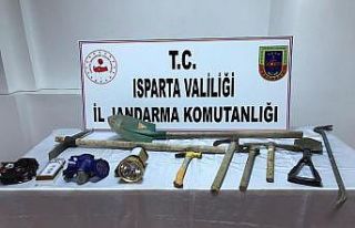 İstanbul’dan gelip, antik kentte kazı çalışması...