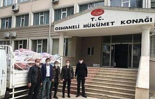 İzmir’deki depremzedelere yorgan desteği