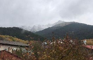 İzmir’e mevsimin ilk karı düştü