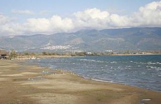 İznik Gölü’ndeki çekilme inceleniyor