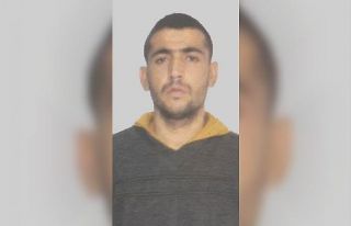 Kahvaltı hazırlamayan eşine kafa atıp burnundan...