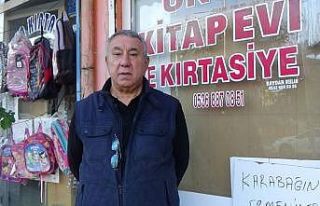 Karabağ zaferi şerefine kırtasiye dükkanında...