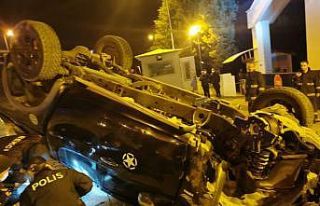 Karabük’te yoldan çıkan kamyonet İl Jandarma...