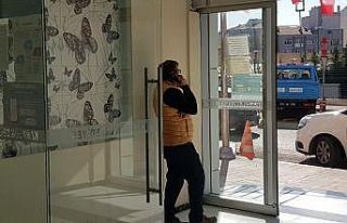 Karantinası bittiğini sanıp su faturası ödemeye...