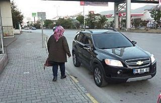 Karantinasının son gününde dışarı çıktı,...