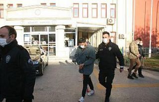 Karı koca çifti darp edip polislere saldıran 4...