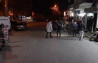 Karnını doyurmak için oturduğu kokoreççide ayağından...