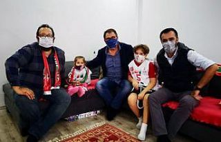 Karşıyaka’dan depremin simgesi Ayda’ya ziyaret