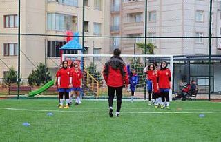 Kartal Belediyesi’nin 6 branşta verdiği spor eğitimleri...