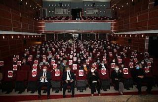 Kayseri Devlet Tiyatrosu ’Perde’ dedi